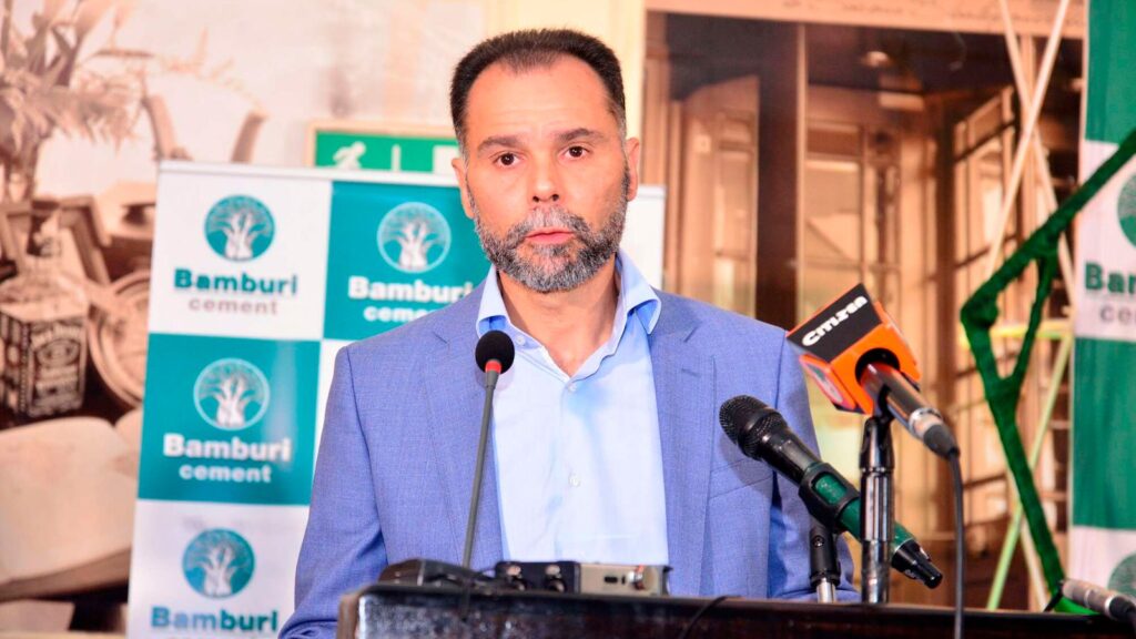 Découvrez Seddiq Hassani, dirigeant de LafargeHolcim, leader marocain influent, et son impact sur l’innovation et le développement durable